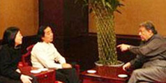設計公司-世界著名指揮大師祖賓·梅塔與邵新親切交談